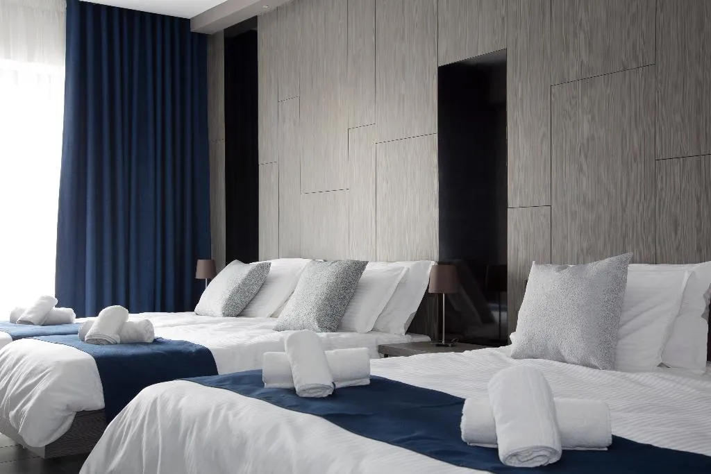 QUADRUPLE SUPERIOR Room, The District Hotel, Malta