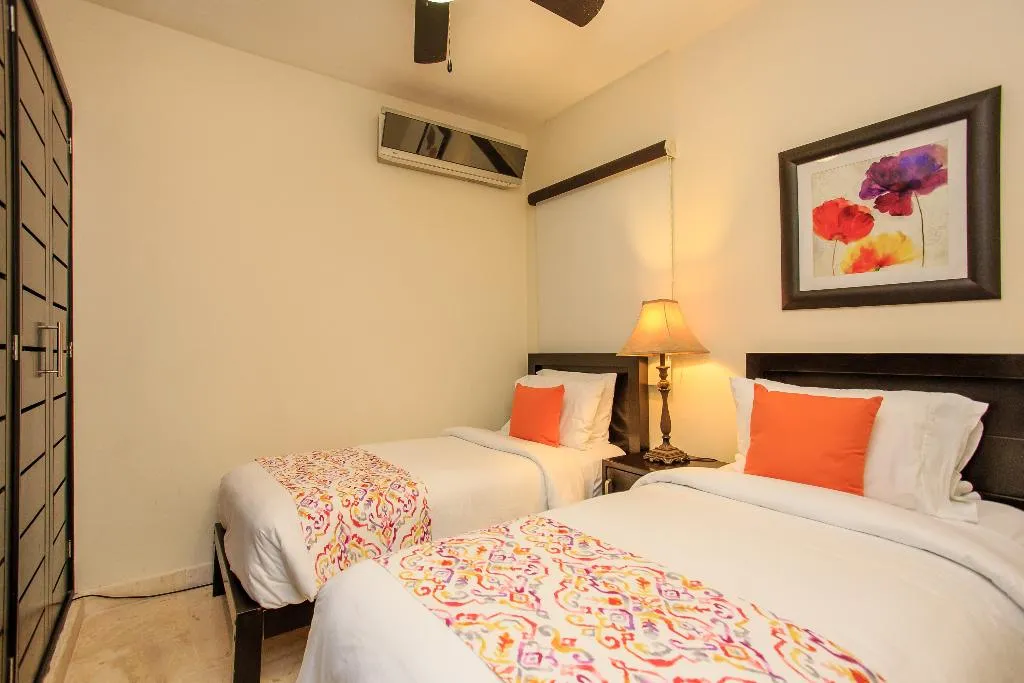 APARTMENT CAPACITY 6 TWO BEDROOMS Room, El Faro Residences, Playa Del Carmen