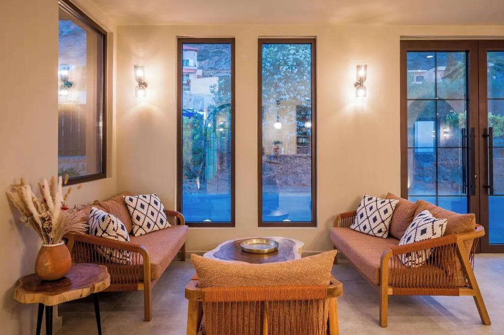 Lobby, Hotel Pyriã¡, Crete
