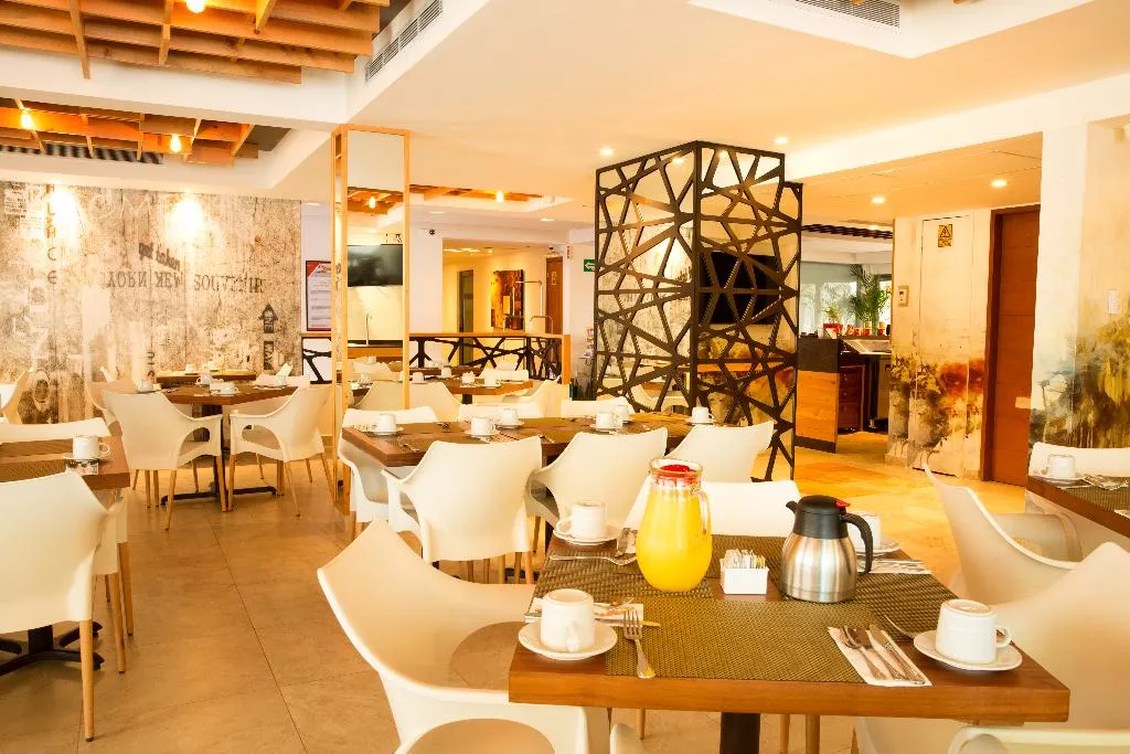 Restaurant, Ambiance Suites Cancun, Cancun Area