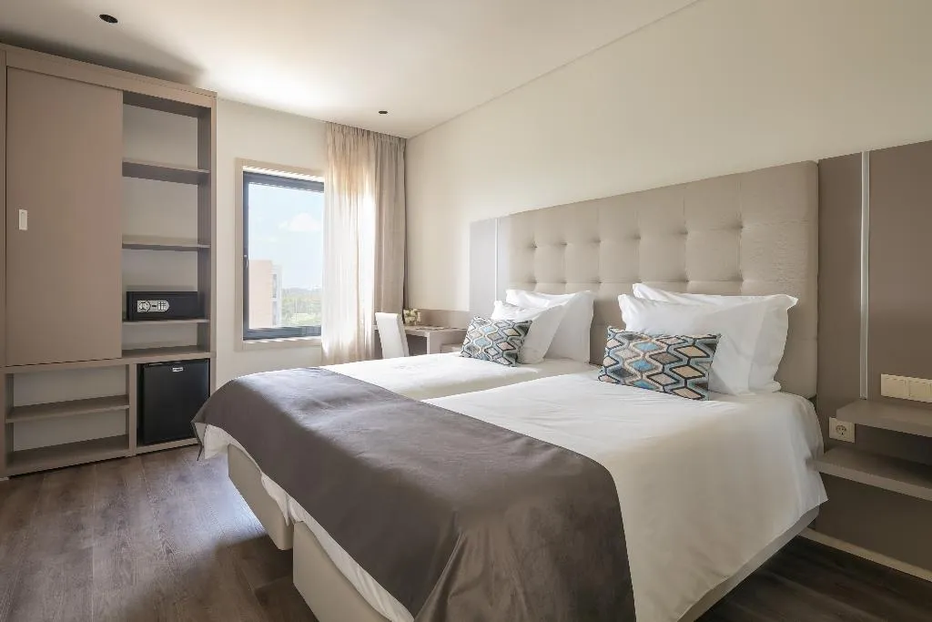 DOUBLE SINGLE USE STANDARD Room, Oporto Airport & Business Hotel, Porto