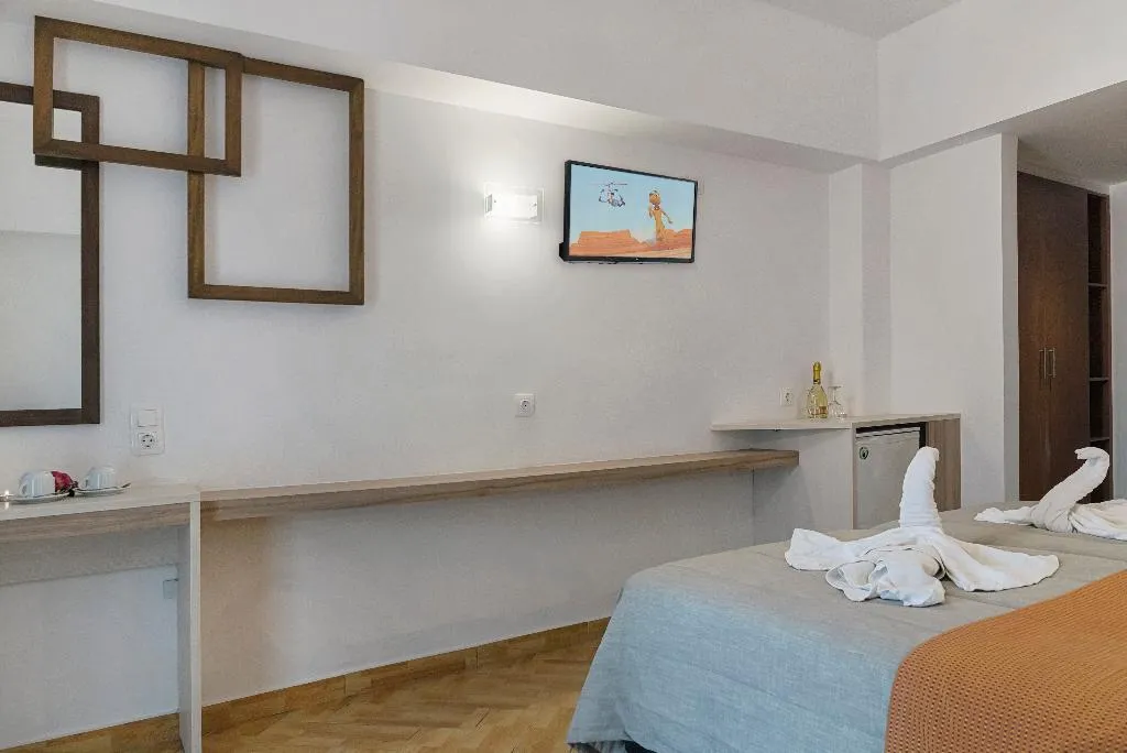 Double or Twin SIDE SEA VIEW Room, Begeti Bay, Crete