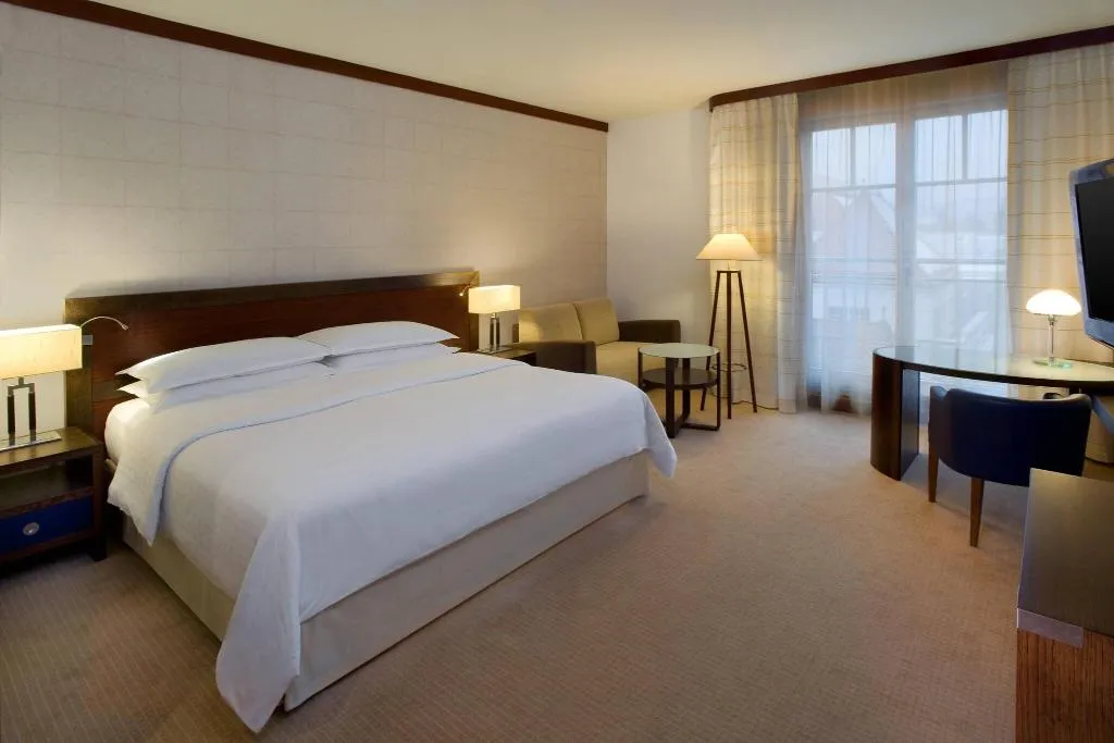FAMILY ROOM KING SIZE BED Room, Sheraton Sopot, Gdansk