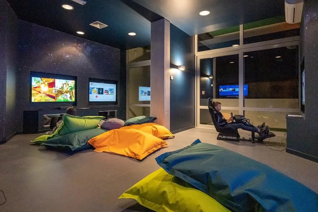 Sports and Entertainment, Valamar Meteor Hotel, Split