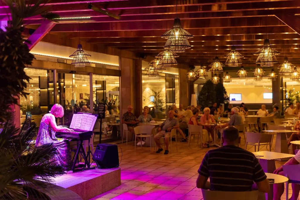 Sports and Entertainment, Golden Bahia de Tossa & Spa, Costa Brava
