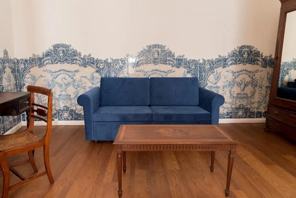 SUITE QUEEN SIZE BED Room, 1869 PrIncipe Real, Lisbon