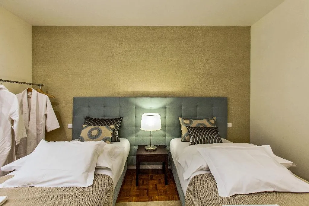 APARTMENT SUPERIOR TWO BEDROOMS Room, Casas do Porto - Ribeira Apartments, Porto