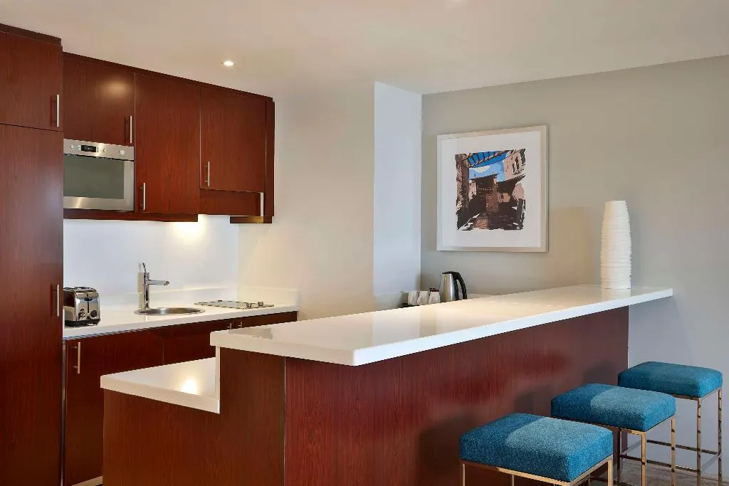 JUNIOR SUITE SEA VIEW Room, Hilton Dubai The Walk, Dubai