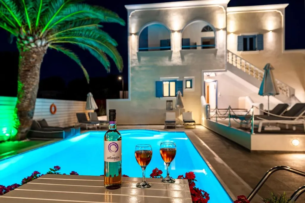 Sports and Entertainment, Stelios Place, Santorini