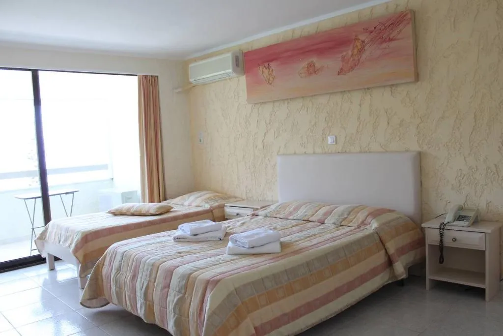 Double or Twin POOL VIEW Room, Benitses Bay View Hotel, Corfu