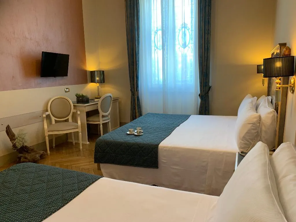 Double or Twin SUPERIOR Room, Donatello, Florence