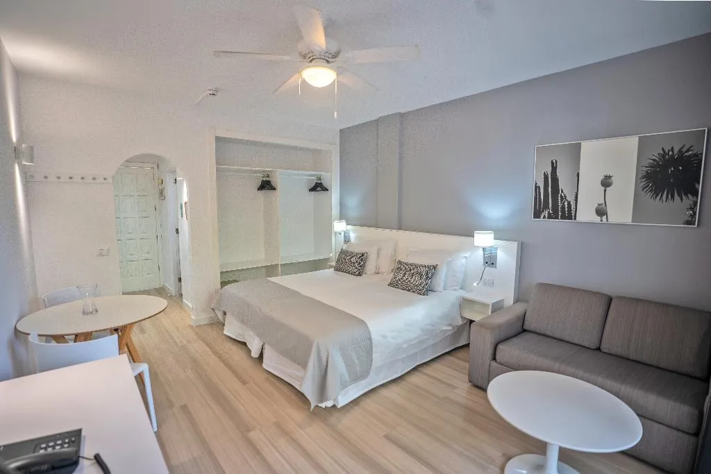 STUDIO POOL VIEW Room, Coral California, Tenerife