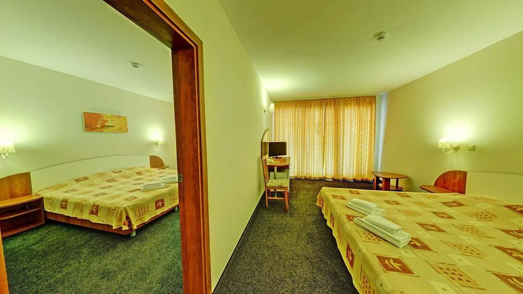 Room, Exotica, Varna