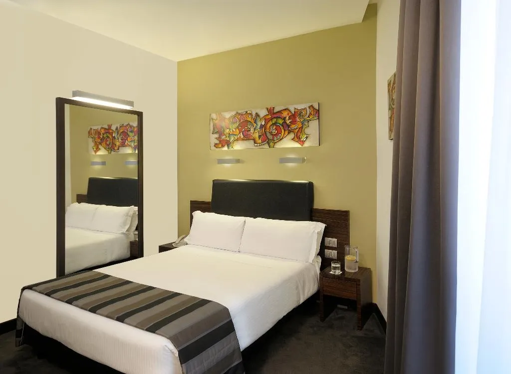 SINGLE STANDARD Room, Trevi Collection, Rome