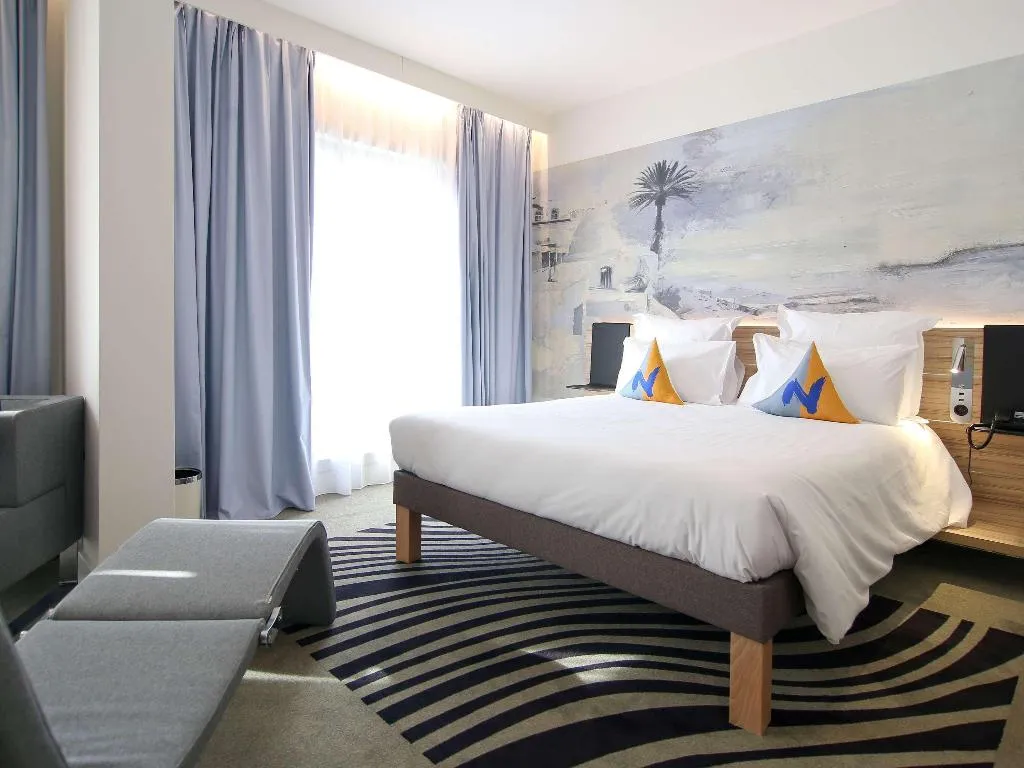 DOUBLE CLASSIC DOUBLE BED Room, Novotel Tunis Lac, Tunisia
