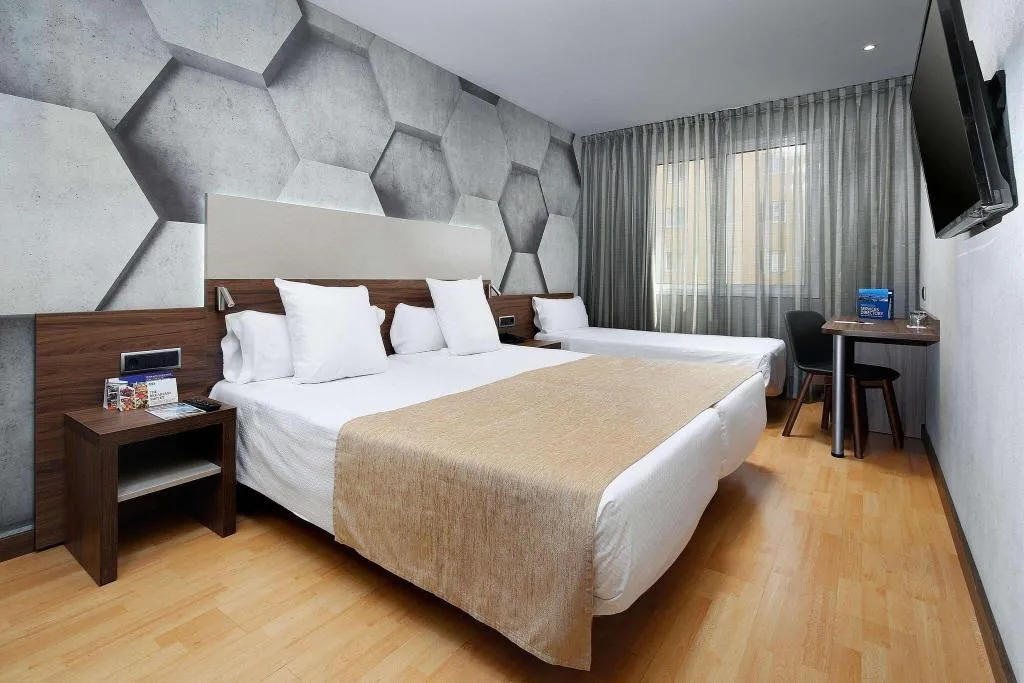 TWIN STANDARD Room, Hcc Montblanc, Barcelona