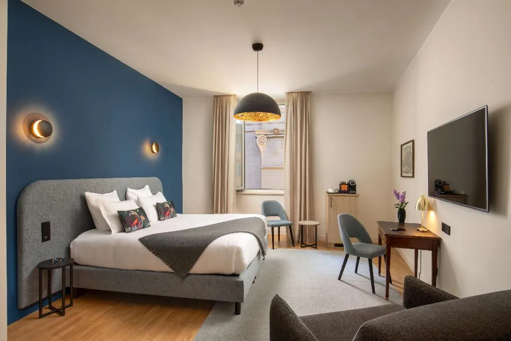 FAMILY ROOM TWO BEDS Room, 9 Hotel Cesari, Rome
