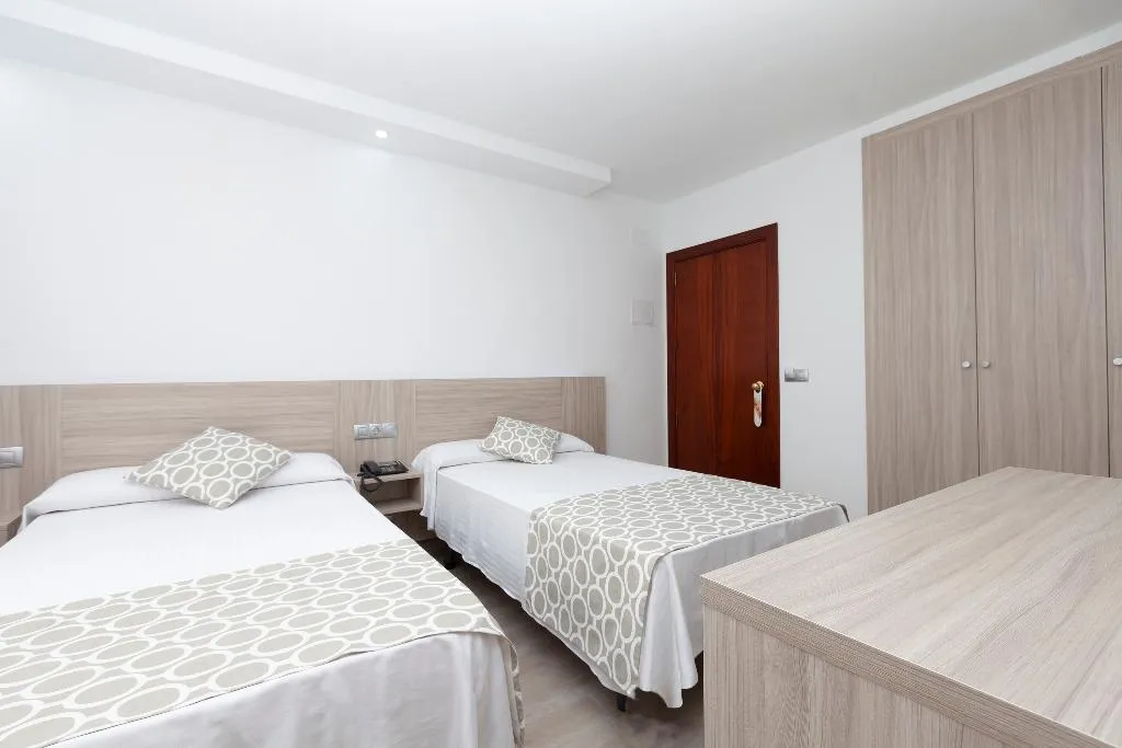 DOUBLE STANDARD Room, Olympia Ronda II, Valencia
