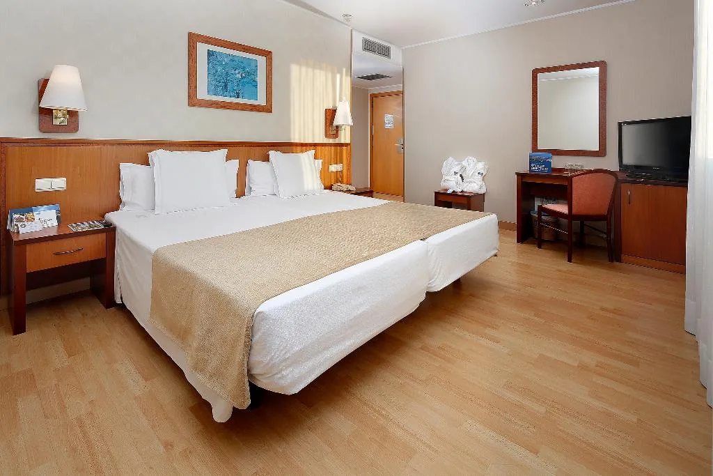 DOUBLE SINGLE USE STANDARD Room, Hcc Montblanc, Barcelona