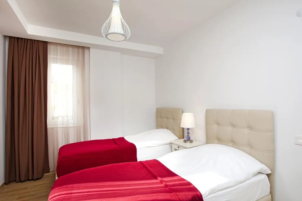 APARTMENT THREE BEDROOMS Room, The Room, Antalya