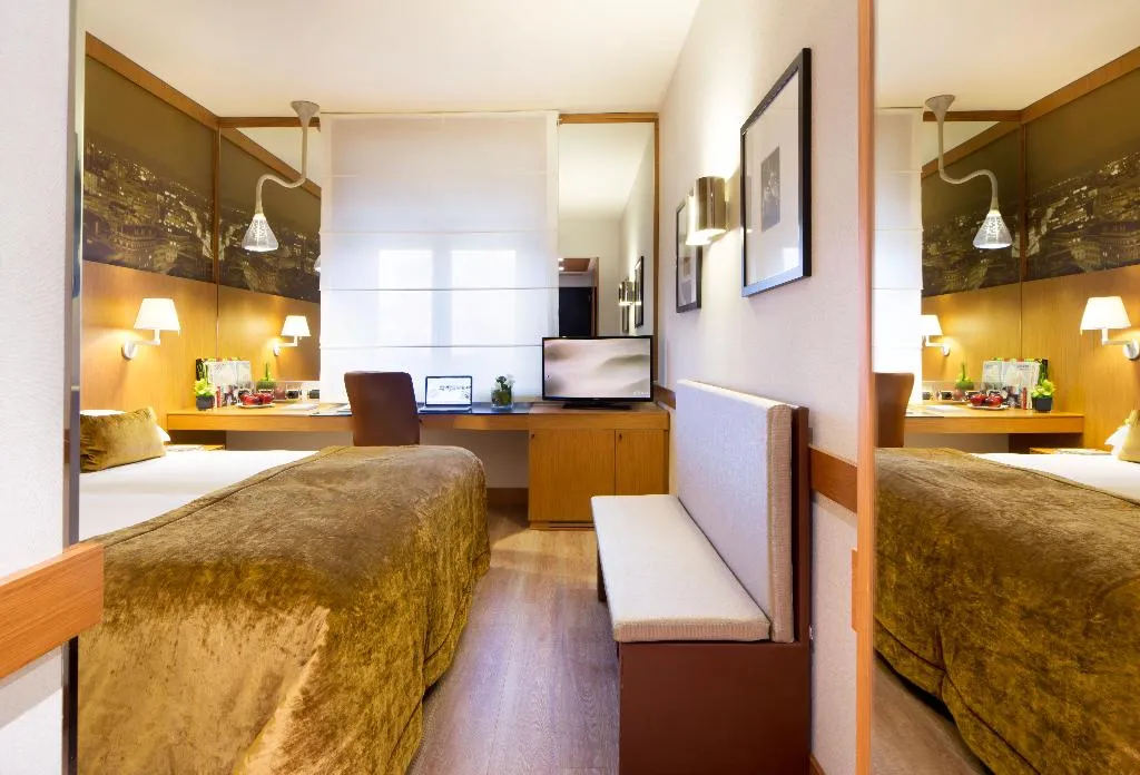 Double or Twin SUPERIOR Room, Starhotels Tourist, Milan
