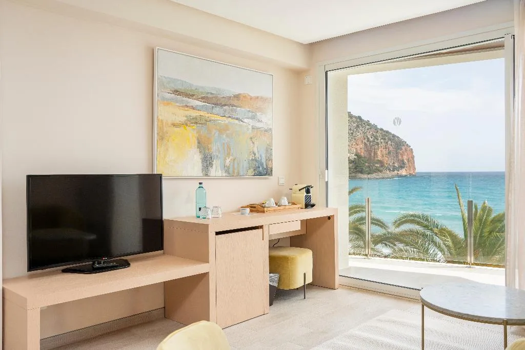 JUNIOR SUITE SEA VIEW Room, Melbeach Hotel & Spa, Majorca
