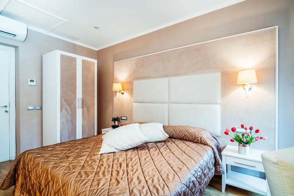 Room, Hotel Centrale, Olbia