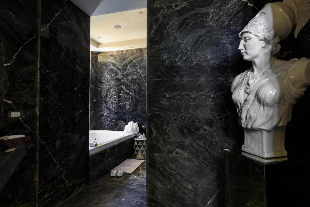 SUITE Presidential Room, Grand Hotel Des Étrangers, Catania