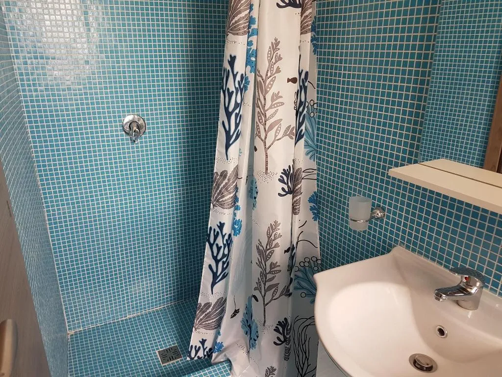 Room, Il Paradiso Sul Mare, Rome