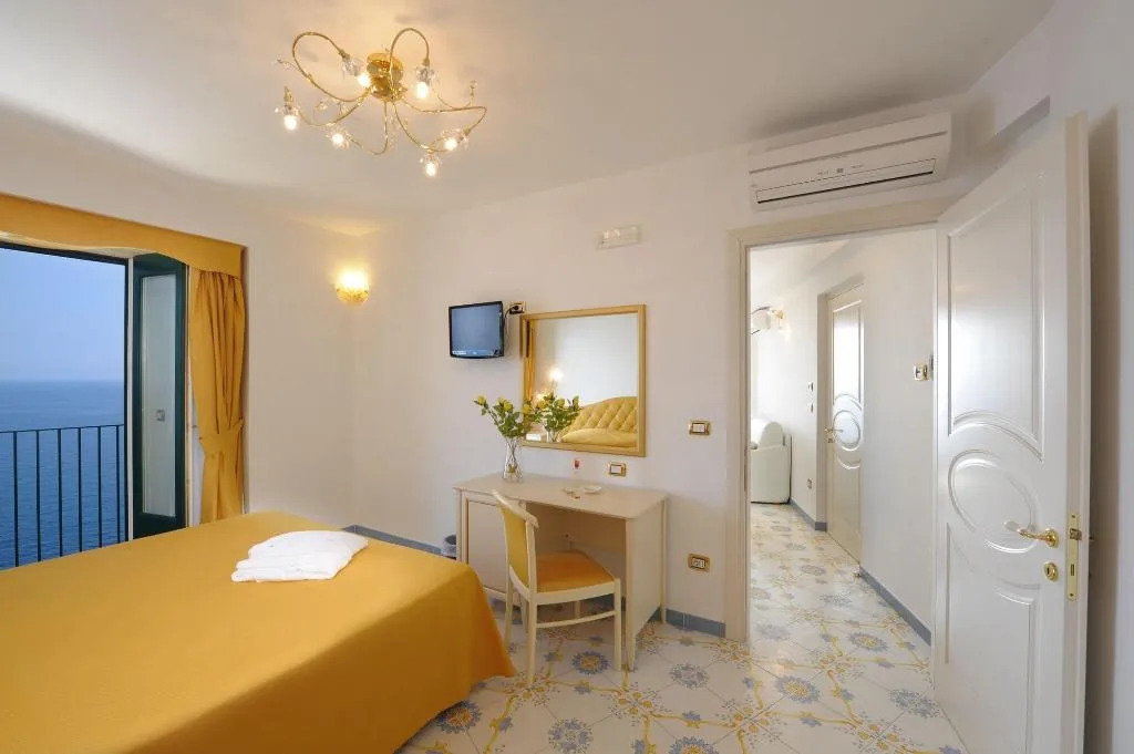 Room, Villa Maria Pia, Naples