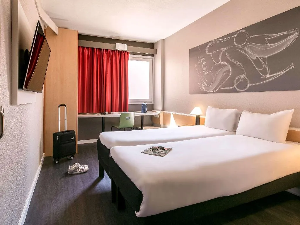 TWIN STANDARD Room, Ibis Madrid Getafe, Madrid