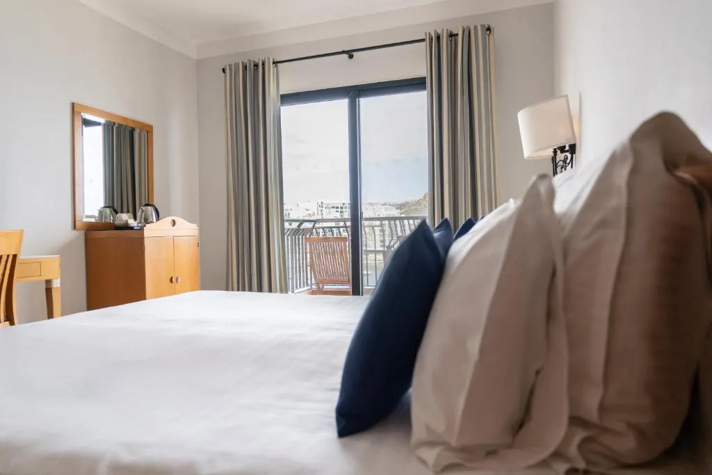 Double or Twin SEA VIEW Room, Calypso, Gozo