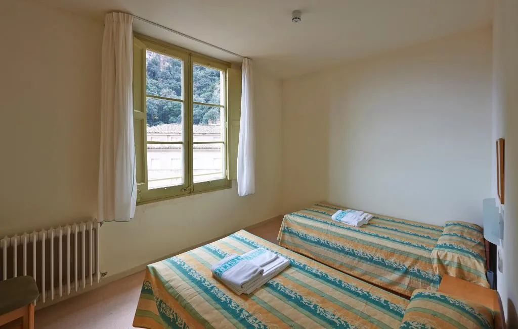 APARTMENT CAPACITY 2 Room, Cel.Les Abat Marcet, Barcelona