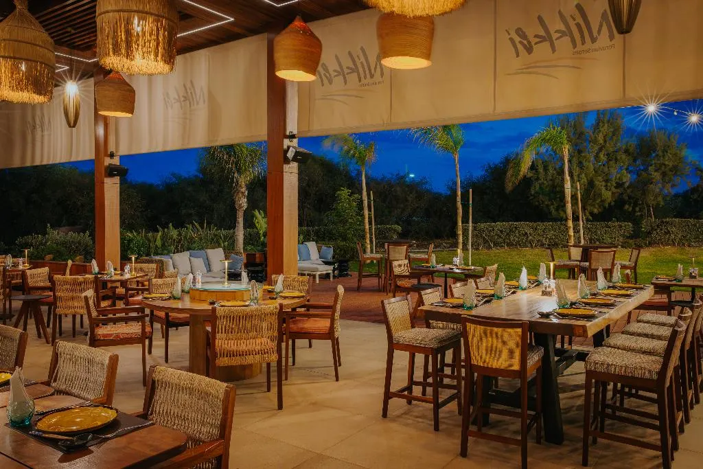 Restaurant, Nissiblu Beach Resort, Cyprus