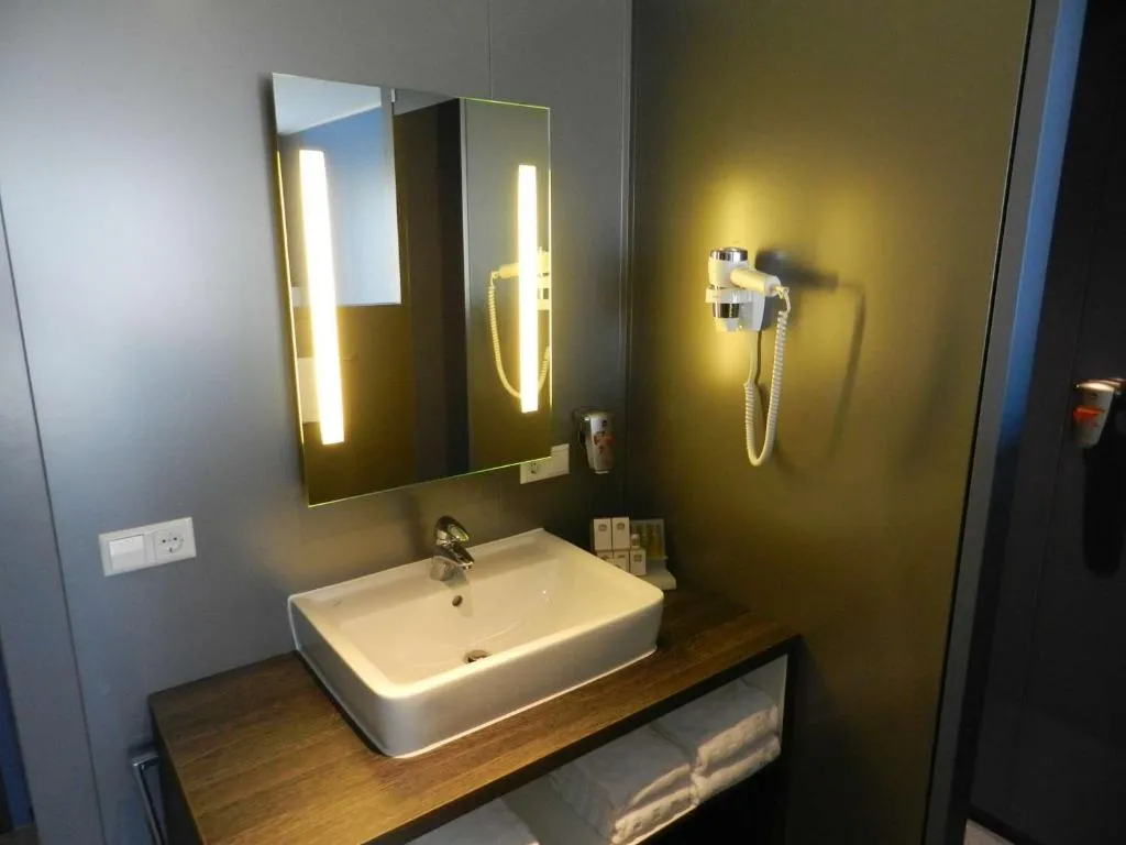 Room, City Hotel Gouda, Amsterdam