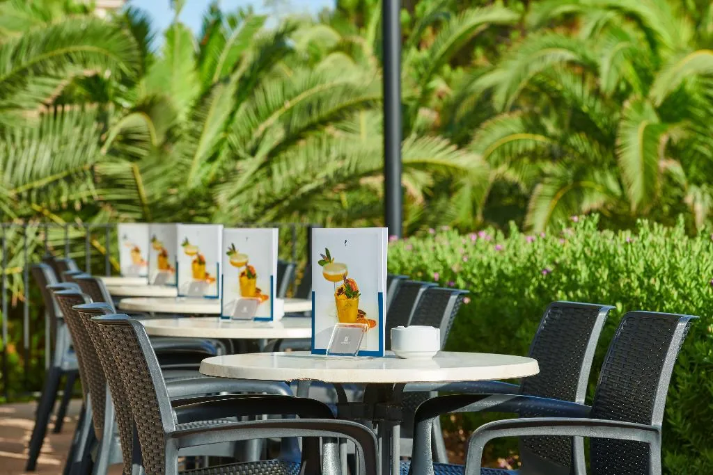 Bar, Hipotels Mediterraneo Club, Majorca