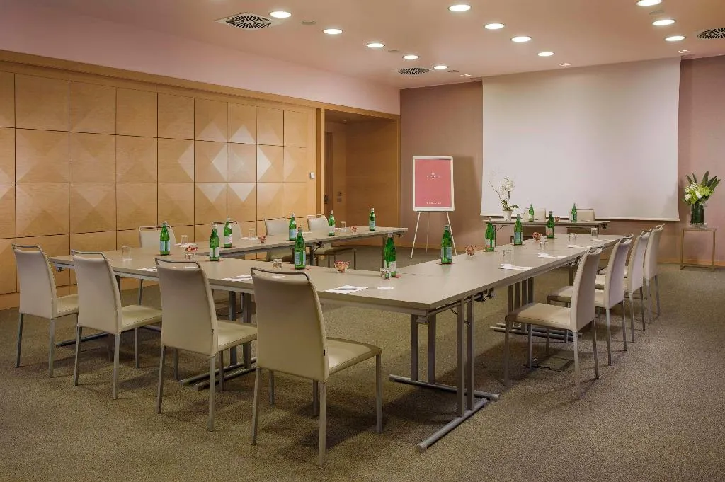 Conferences, NH Collection Milano Touring, Milan
