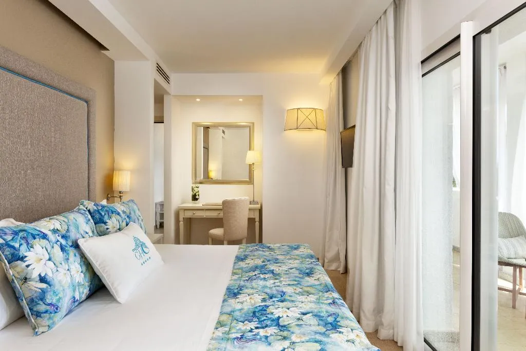 SUITE SEA VIEW Room, Grand Hotel Cannigione 5*L, Olbia