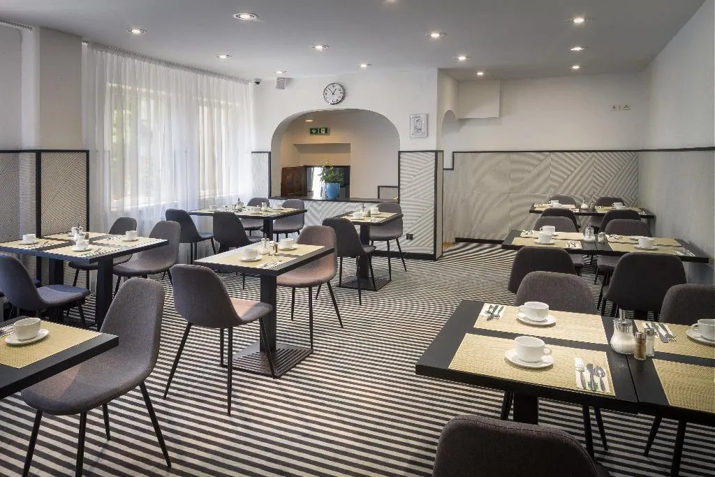 Restaurant, White Lion, Prague