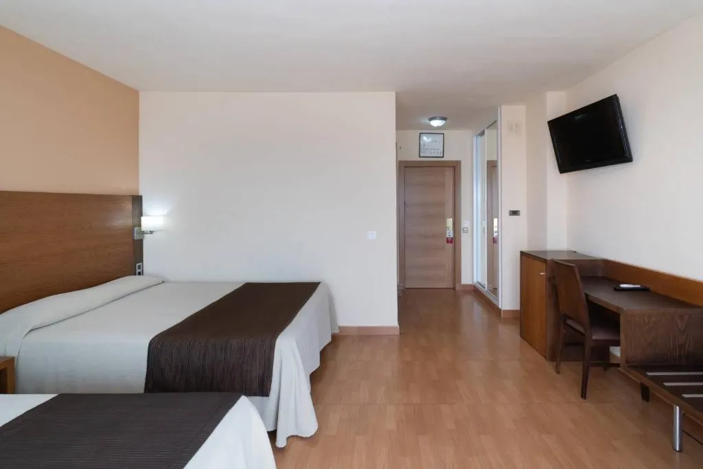 QUADRUPLE STANDARD Room, Rincon Sol, Costa Del Sol