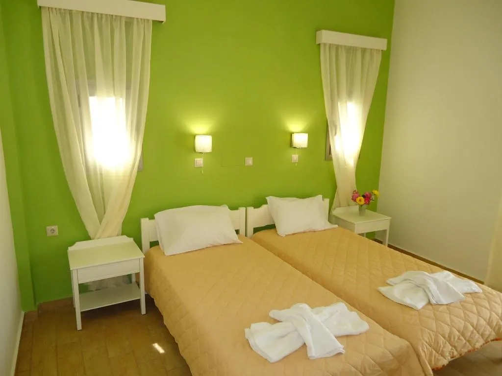 APARTMENT THREE BEDROOMS Room, Almyra Apartments, Crete