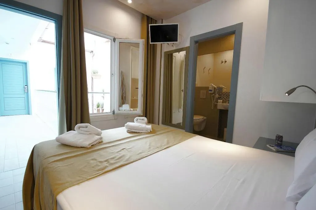 Room, Hostal Gravina, Costa De La Luz