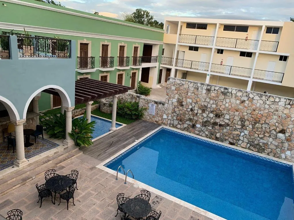 Pool, Real Hispano, Cancun Area