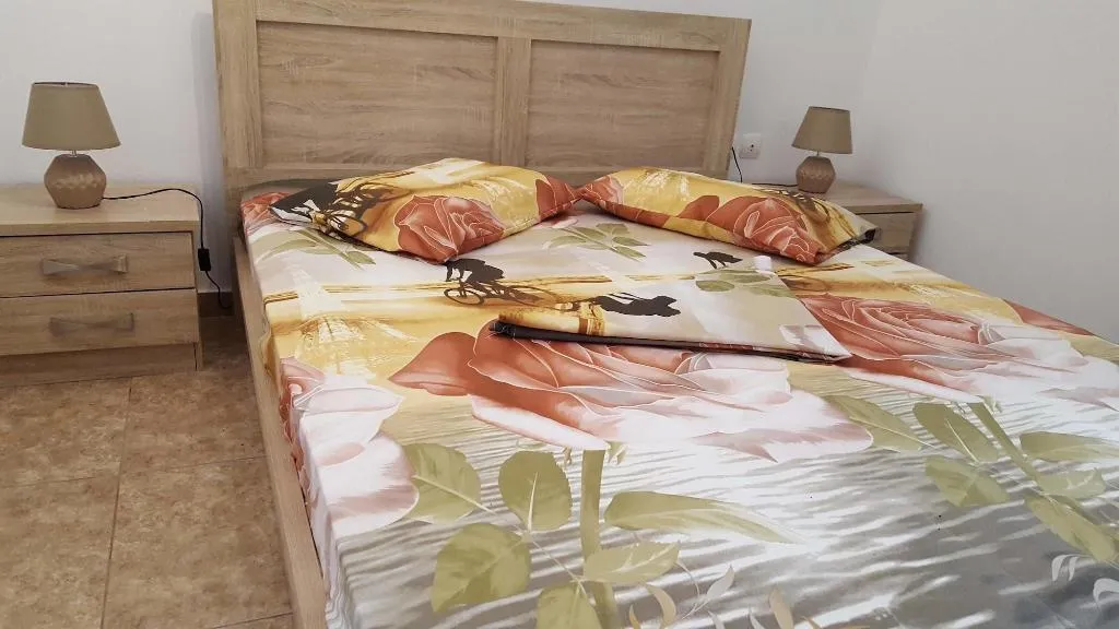 Room, Pleasure Beachside Studios, Santorini