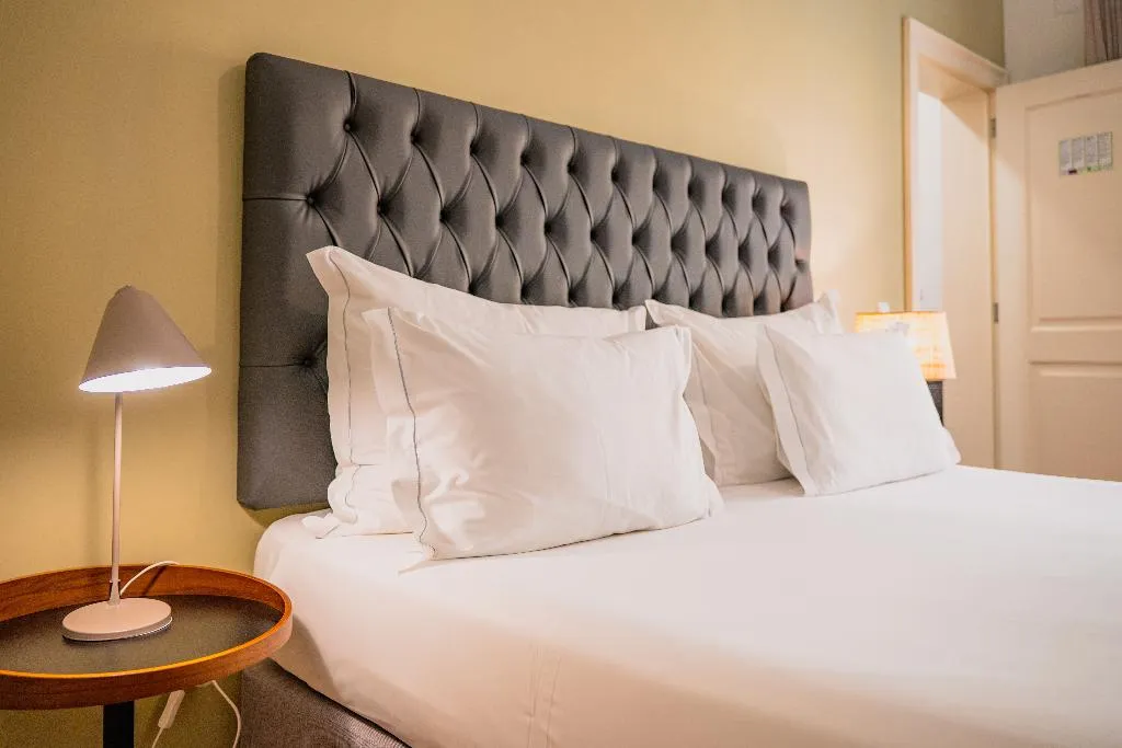 DOUBLE SUPERIOR WITH DOUBLE BED Room, Casa do Bairro by Shiadu, Lisbon