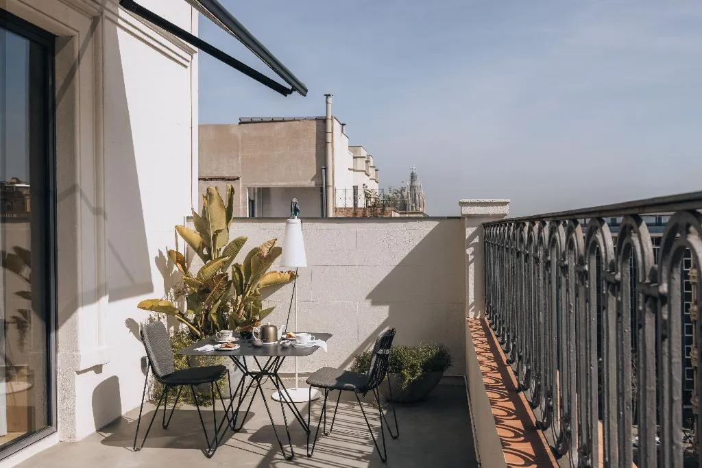 SUITE WITH TERRACE Room, Alma Barcelona, Barcelona