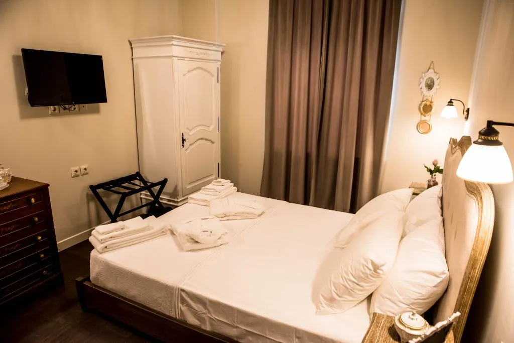 JUNIOR SUITE STANDARD Room, Kyria Boutique House, Athens