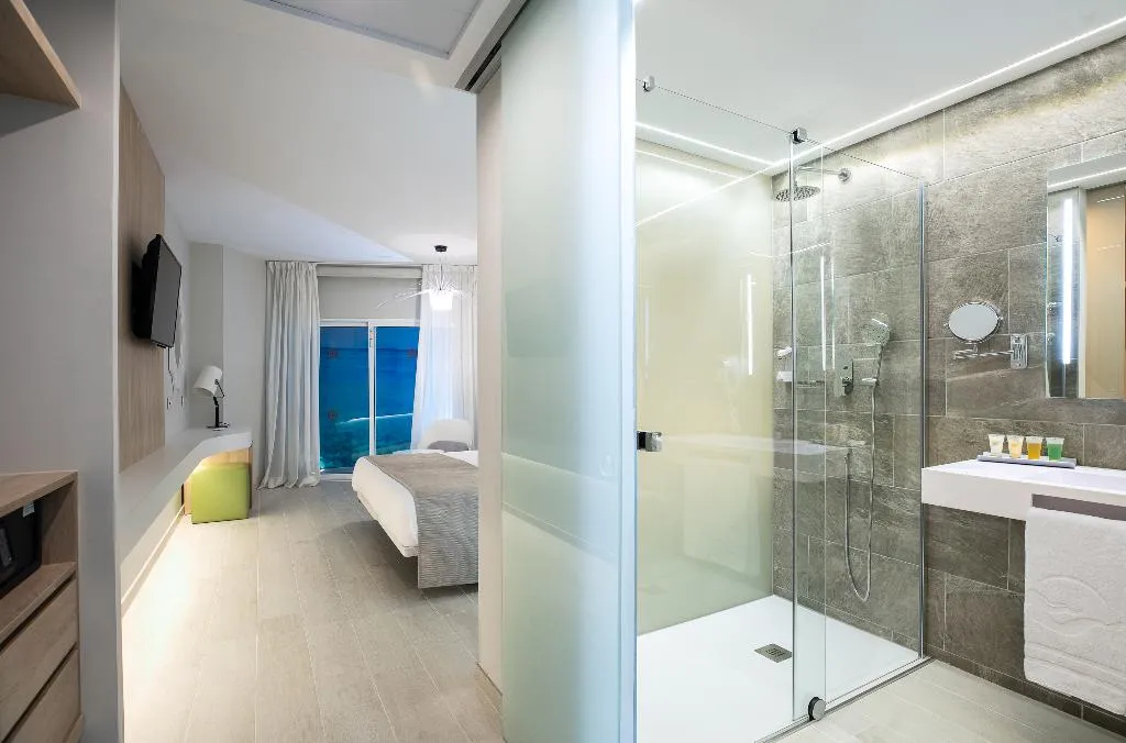 DOUBLE SUPERIOR Room, The Ibiza Twiins, Ibiza