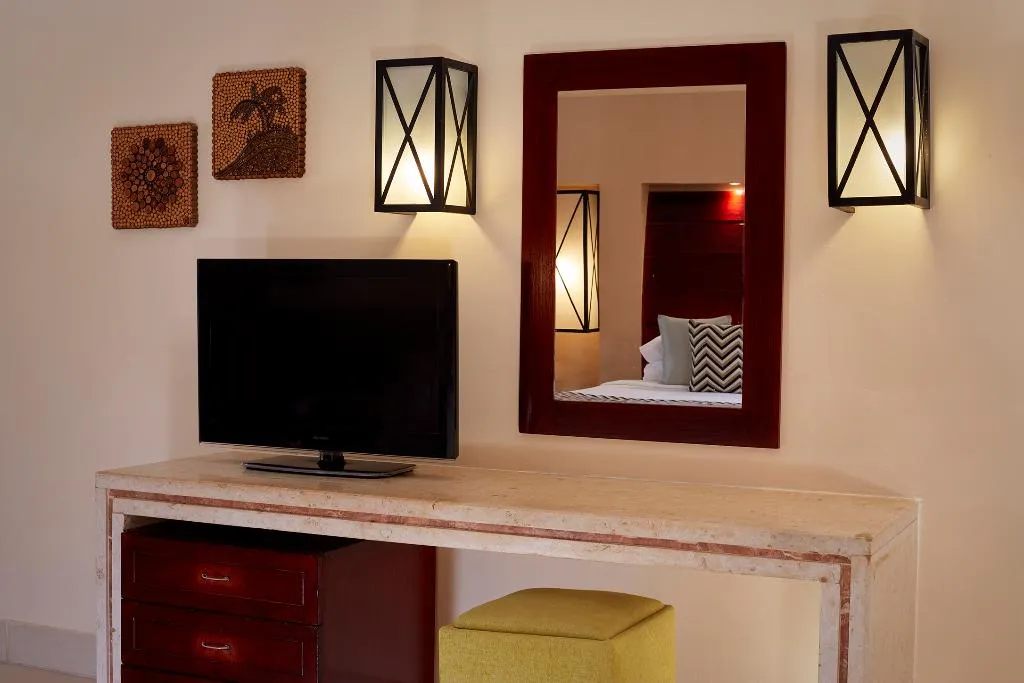 FAMILY ROOM CAPACITY 3 Room, Coral Sea Holiday Resort & Aqua Park, Red Sea Riviera