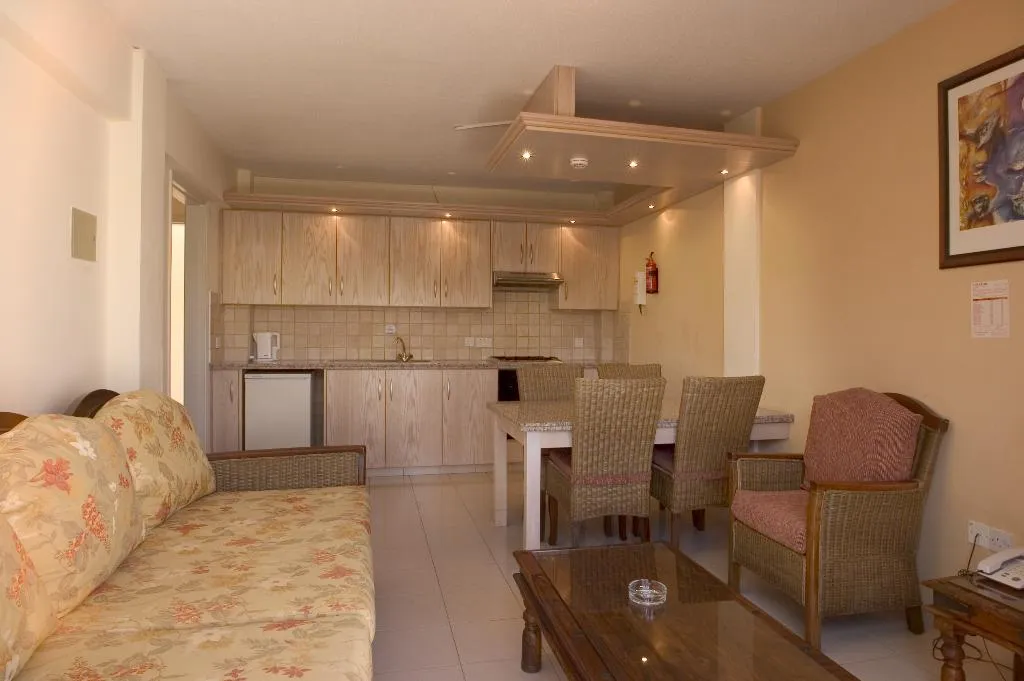APARTMENT ONE BEDROOM Room, Senator Hotel Apts, Cyprus